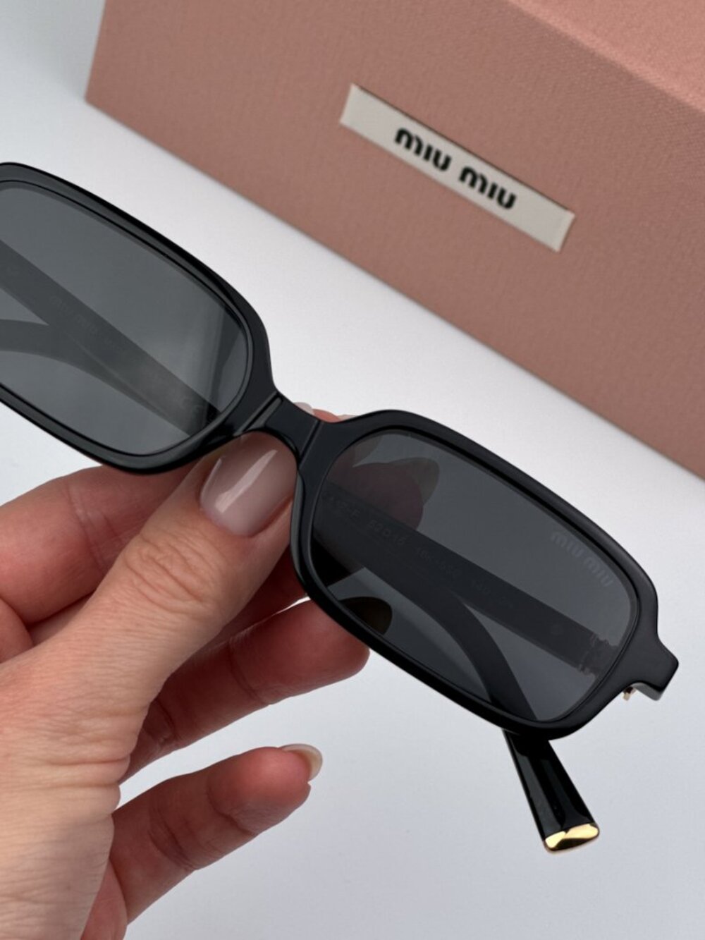 MIU MIU MU11ZSF 16K5S0 BLACK RECTANGLE SUNGLASSES